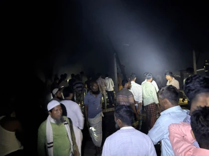 নোয়াখালীতে শর্ট সার্কিটের আগুনে পুড়ল ২৪ দোকান