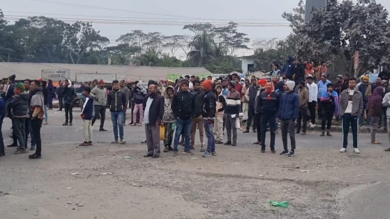 মাদারীপুরে আধিপত্য বিস্তারকে কেন্দ্র করে  তিন ঘণ্টাব্যাপী সংঘর্ষ