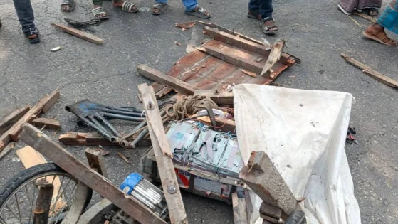 ঢাকা-বরিশাল মহাসড়কে কাভার্ড ভ্যানের ধাক্কায় ৩ জন নিহত