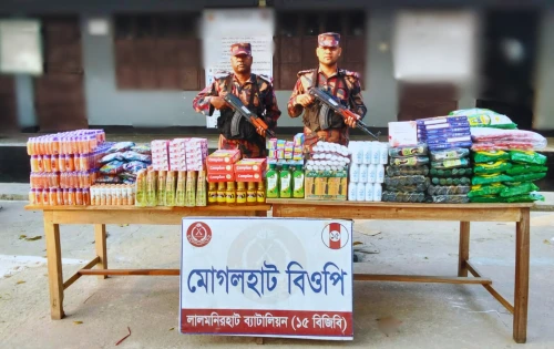 লালমনিরহাটে ১৫বিজিবি'র অভিযান, ৫লক্ষ টাকার মাদক জব্দ