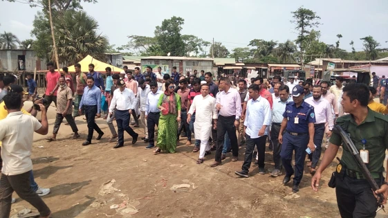 ঈদের আগেই বাড়ছে ফেরি, হাতিয়ার যোগাযোগ ব্যবস্থায় বড় পরিবর্তনের আভাস