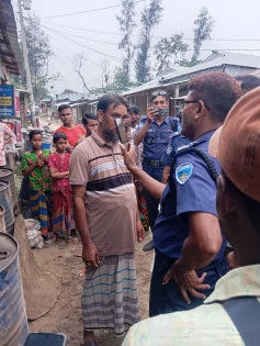 নোয়াখালীতে ৩ হাজার ডিজেল জব্দ, মুদি দোকানদার আটক