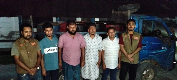 নোয়াখালীতে ১৪০০ লিটার অবৈধ ডিজেলসহ গ্রেপ্তার ৪