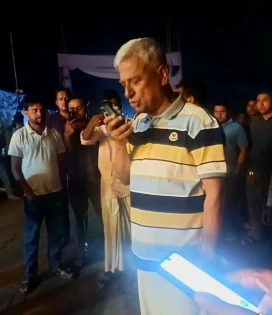 অনুনমোদিত বৈশাখী মেলা ভেঙে দিলেন এমপি