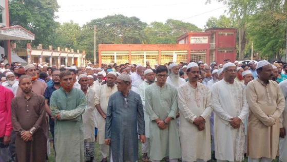 দাদির কবরের পাশে চির নিদ্রায় শায়িত হলেন যুক্তরাষ্ট্রে নিহত বৃষ্টি