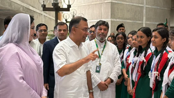 জাতীয় সংসদে মাদারীপুরের শিক্ষার্থীদের ব্যতিক্রমী শিক্ষা সফর, প্রধানমন্ত্রীর সঙ্গে সাক্ষাৎ