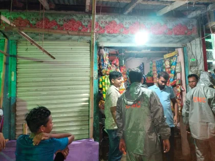 চা দোকানের আড়ালে গাঁজা বিক্রি, দোকানি গ্রেপ্তার